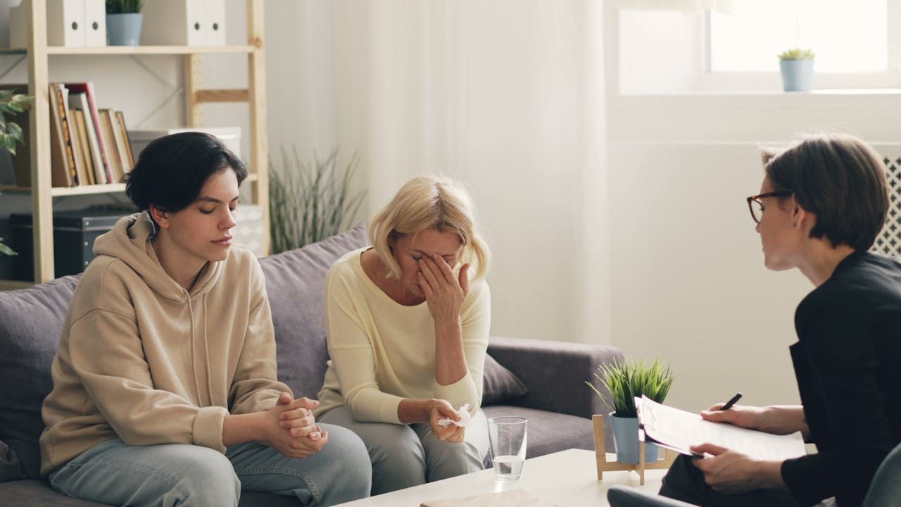 How Does Stress Affect a Relationship